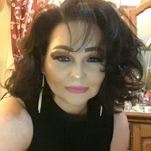 Meet your Posher, Juanita